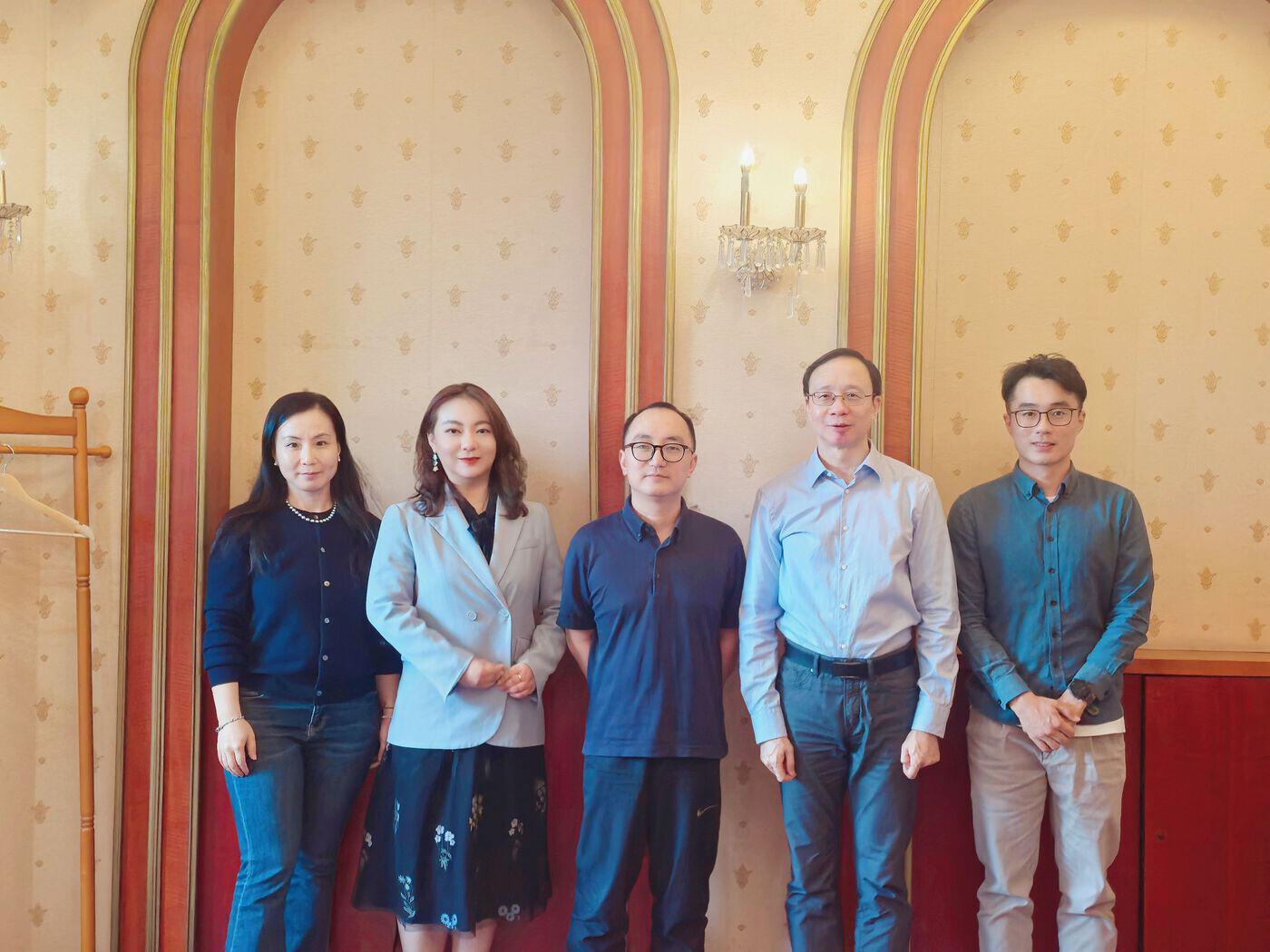 昆明文理学院师生赴上海外国语大学开展研学交流