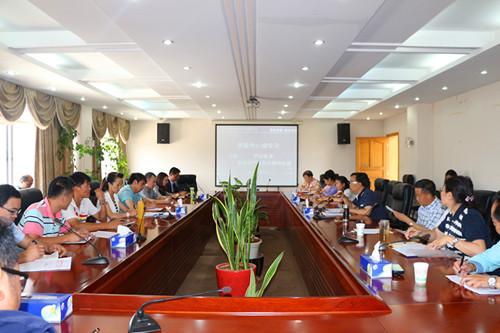 学校党委举行2015年第三次两级中心组学习