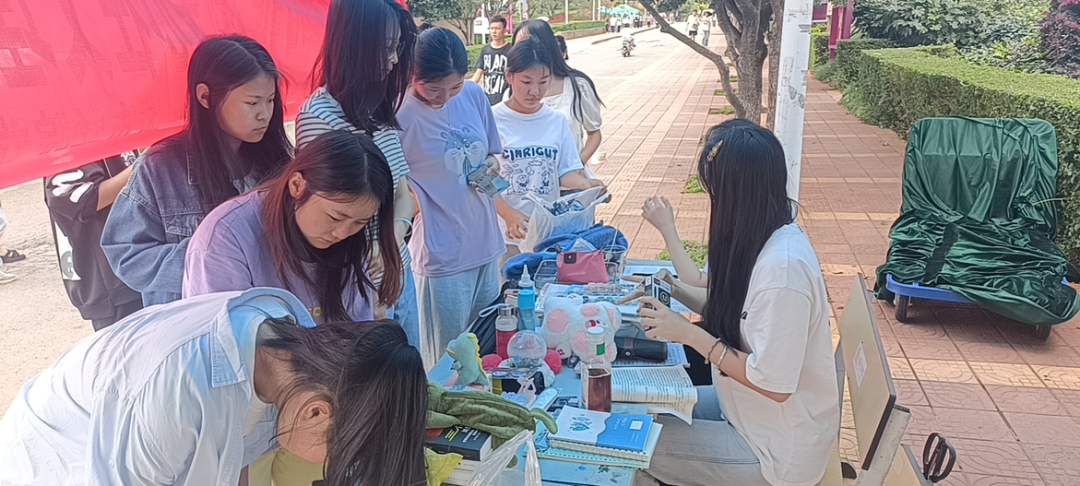 基层党建|城市学院开展“爱心在校园延续，爱心在文理传播”物资捐赠活动