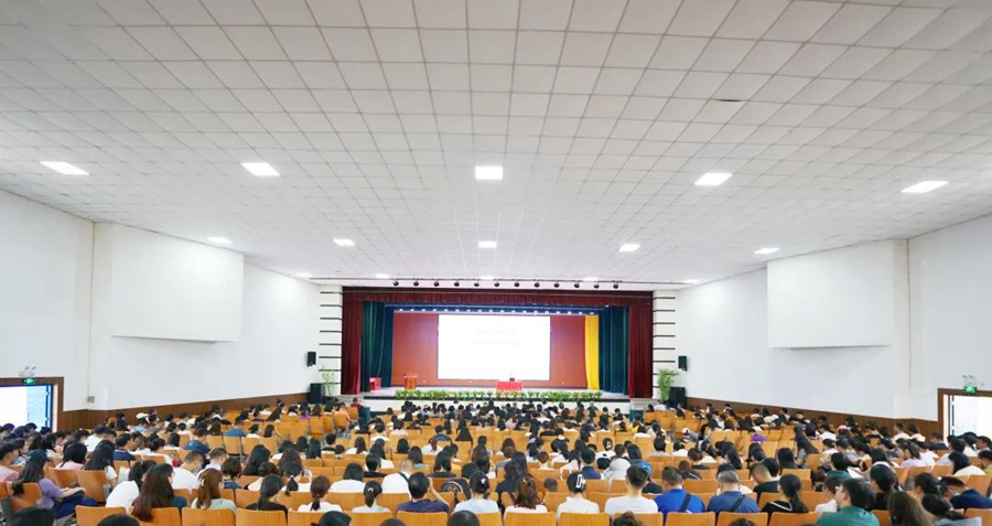 昆明文理学院举办《提升文化软实力 推动学院高质量发展》讲座