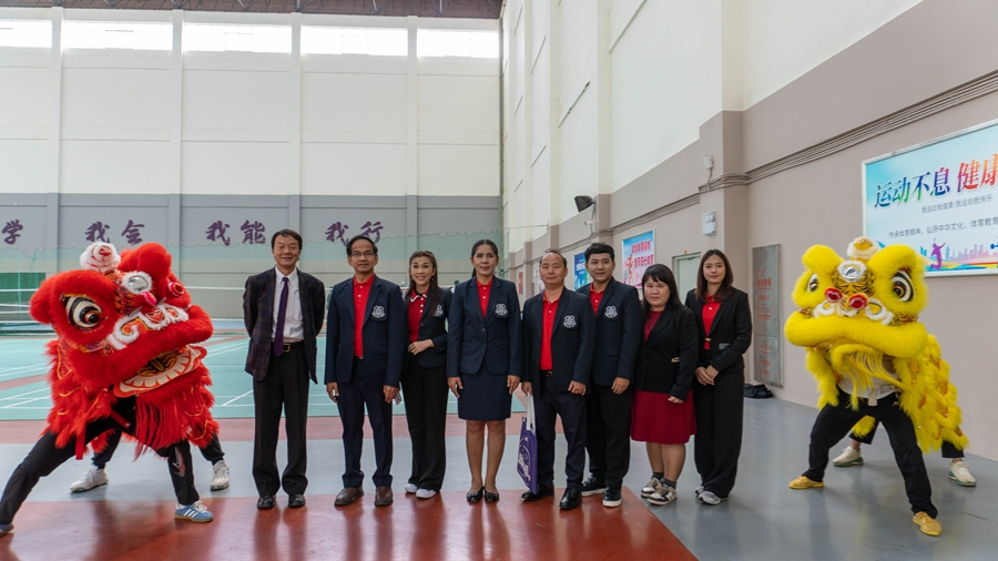 参观体育学院 参观体育学院