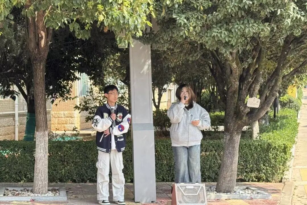 640 (5) 640 (5)