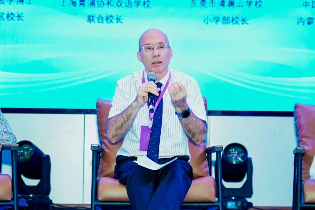 “2026国际语言教育研讨会”成功举办 数智赋能语言互通，全球学者春城共探文明互鉴新路径-17